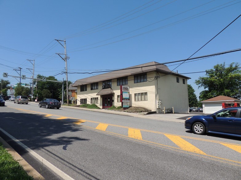 More Photos Of 612 Fitzwatertown Rd, Willow Grove Medical For Lease