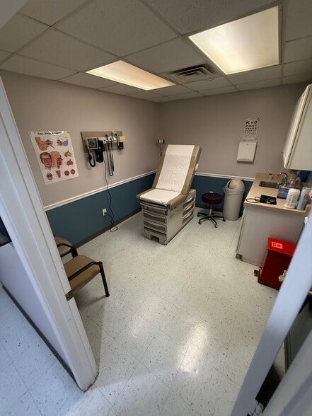 More Photos Of 1525 S Church St, Murfreesboro Serviced Offices For Lease