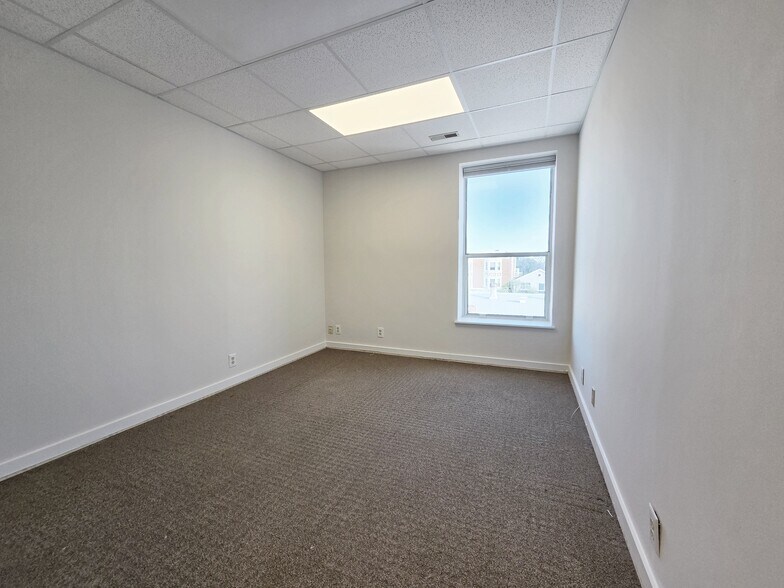 More Photos Of 701 West Ave, Ocean City Medical For Lease