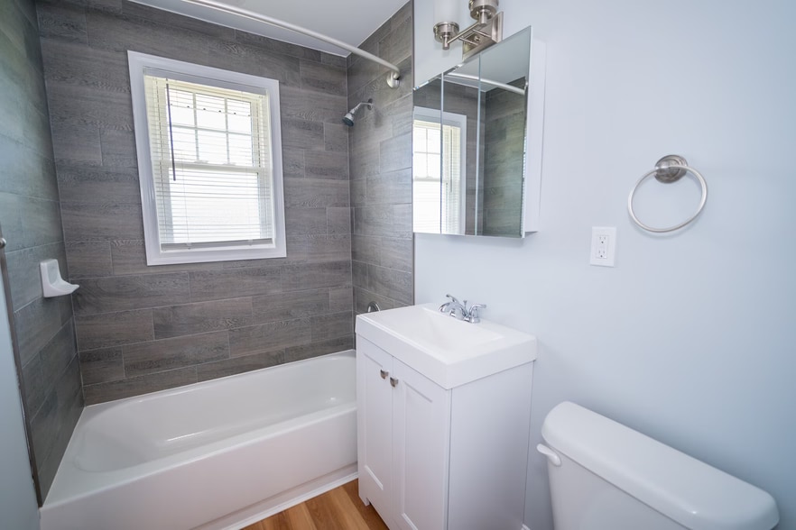 More Photos Of 695 Talcottville Rd, Vernon Apartments For Sale