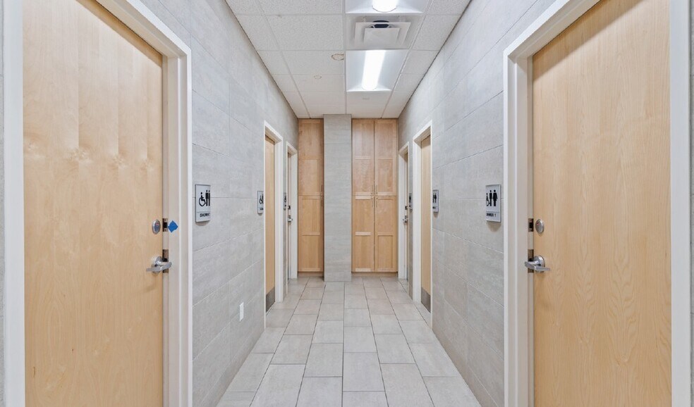 More Photos Of 1010 Citizens Pky, Morrow Unknown For Lease