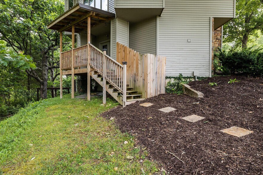 More Photos Of 381 W Guin Rd, Nixa Lodge Meeting Hall For Sale