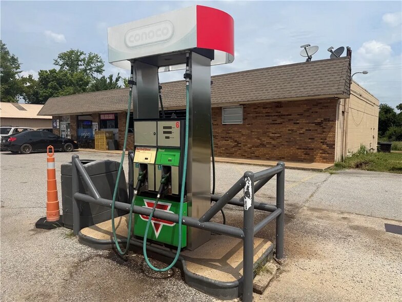 More Photos Of 822 Highway 74, Wesley General Retail For Sale
