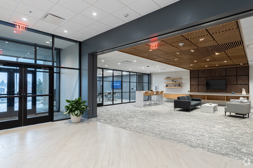 More Photos Of 4243 Hunt Rd, Cincinnati Medical For Lease