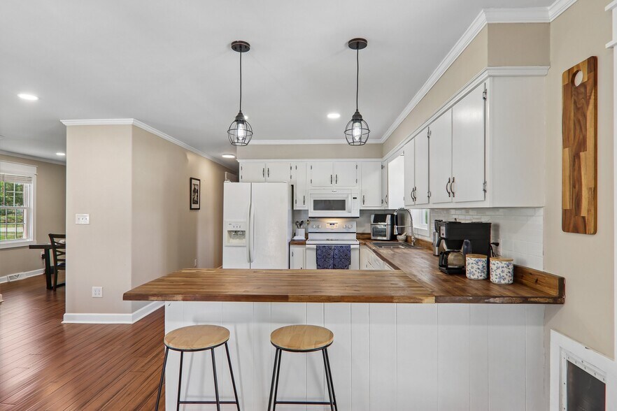 More Photos Of 1448 Cane Creek Rd, Fletcher Specialty For Sale