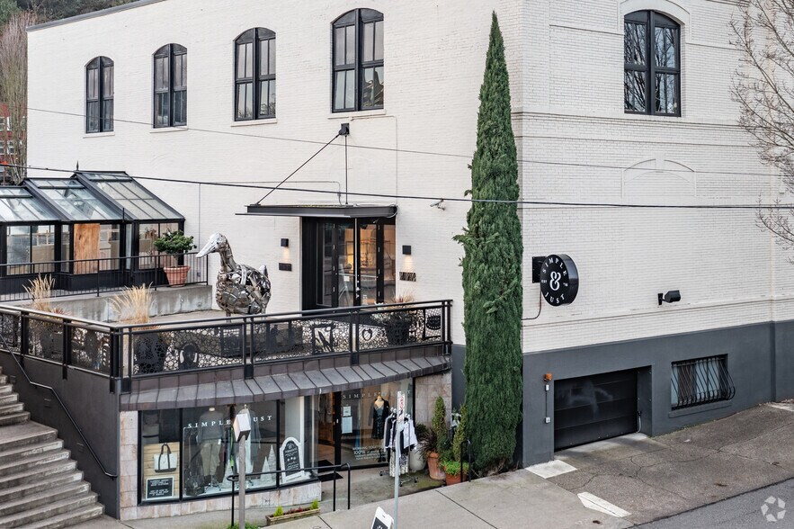 More Photos Of 2310-2325 NW Westover Rd, Portland Freestanding For Lease