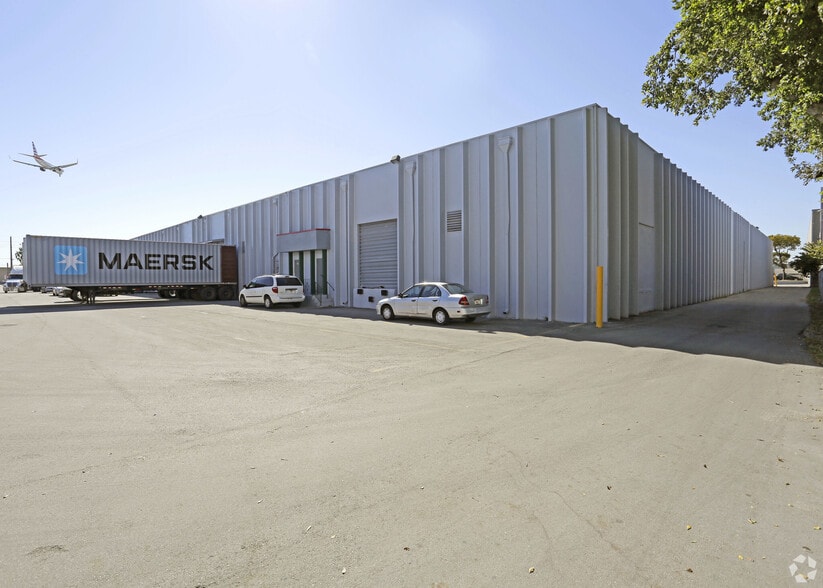 More Photos Of 7212-7282 NW 33rd St, Miami Unknown For Lease