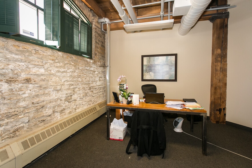 More Photos Of 400 N 1st St, Minneapolis Loft Creative Space For Sale