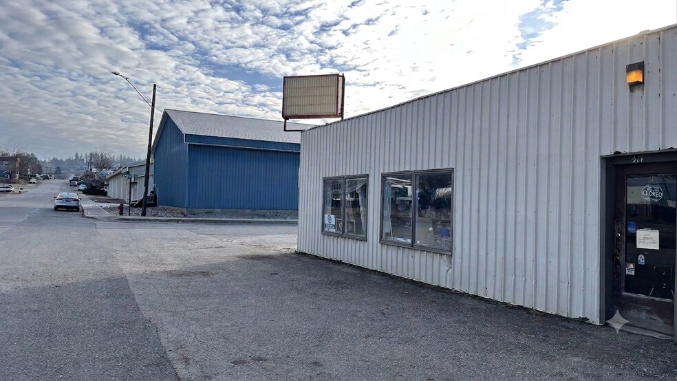 More Photos Of 411 W 2nd Ave, Colville Specialty For Sale