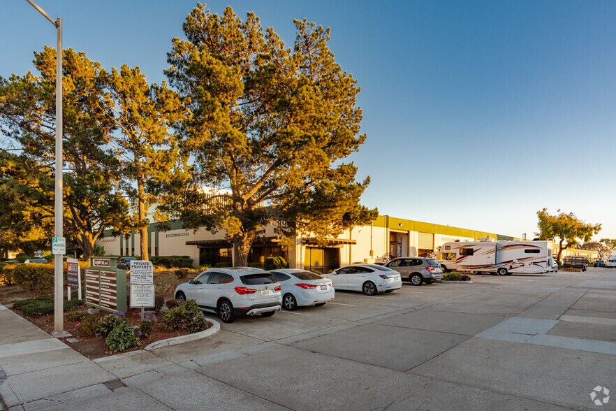 More Photos Of 390 Swift Ave, South San Francisco Warehouse For Lease