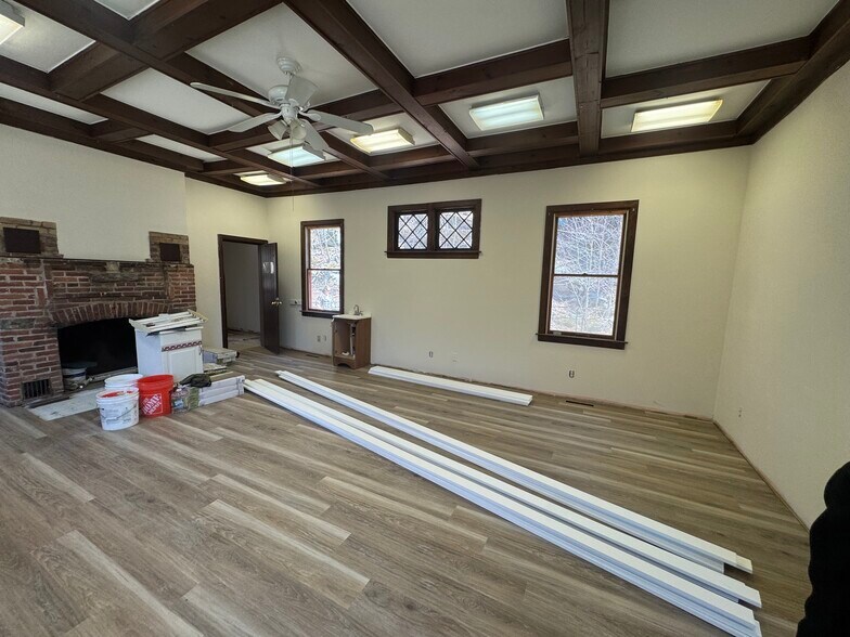 More Photos Of 79 Route 32, North Franklin Daycare Center For Lease