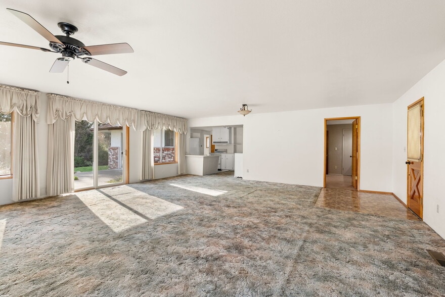 More Photos Of 1480 Rush Rd, Chehalis Office For Sale