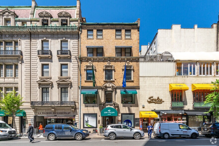 More Photos Of 1020 Madison Ave, New York Office For Lease