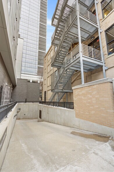 More Photos Of 241 N Pennsylvania St, Indianapolis Loft Creative Space For Lease