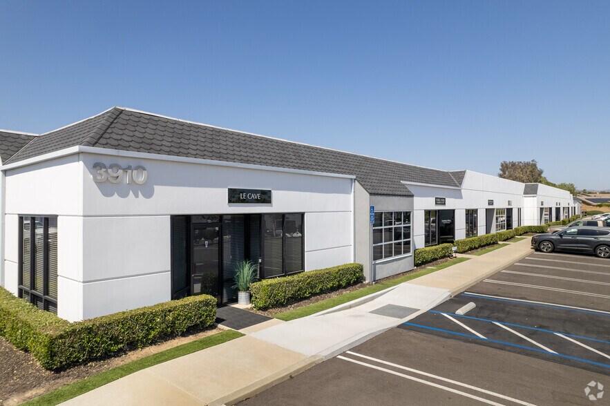 More Photos Of 3960 Prospect Ave, Yorba Linda Light Manufacturing For Lease