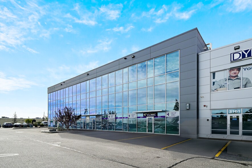 More Photos Of 3105-3223 5 Ave NE, Calgary Office For Sale