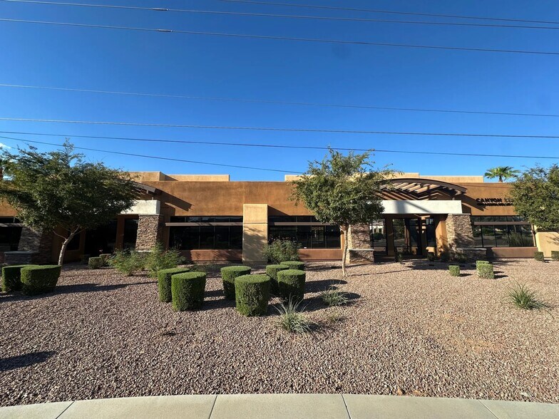 More Photos Of 1460 W Elliot Rd, Gilbert Medical For Lease
