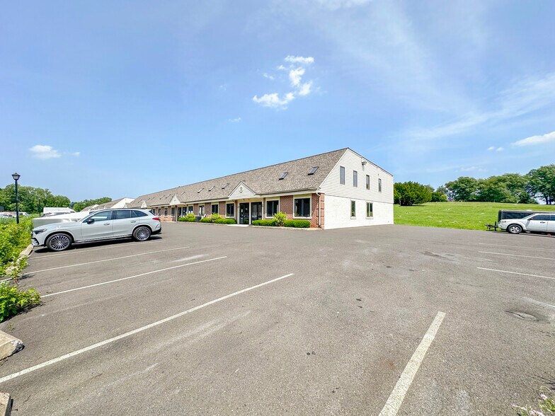 Primary Photo Of 406 E Pennsylvania Blvd, Feasterville Trevose Light Distribution For Lease
