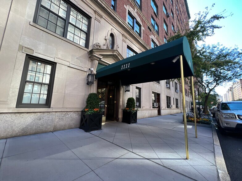 More Photos Of 1111 Park Ave, New York Apartments For Sale