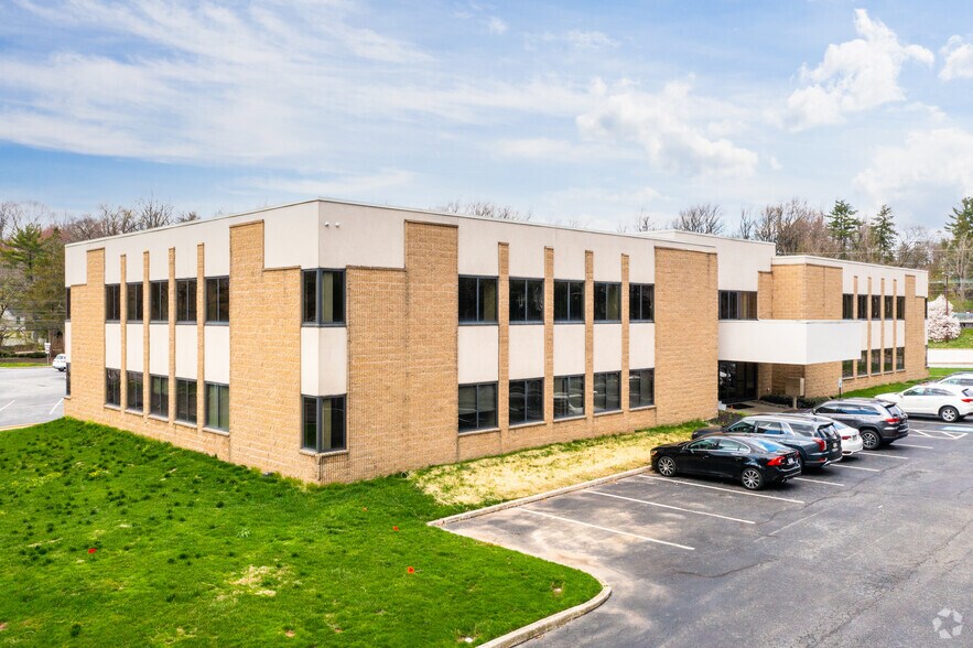 More Photos Of 85 Old Eagle School Rd, Wayne Medical For Lease