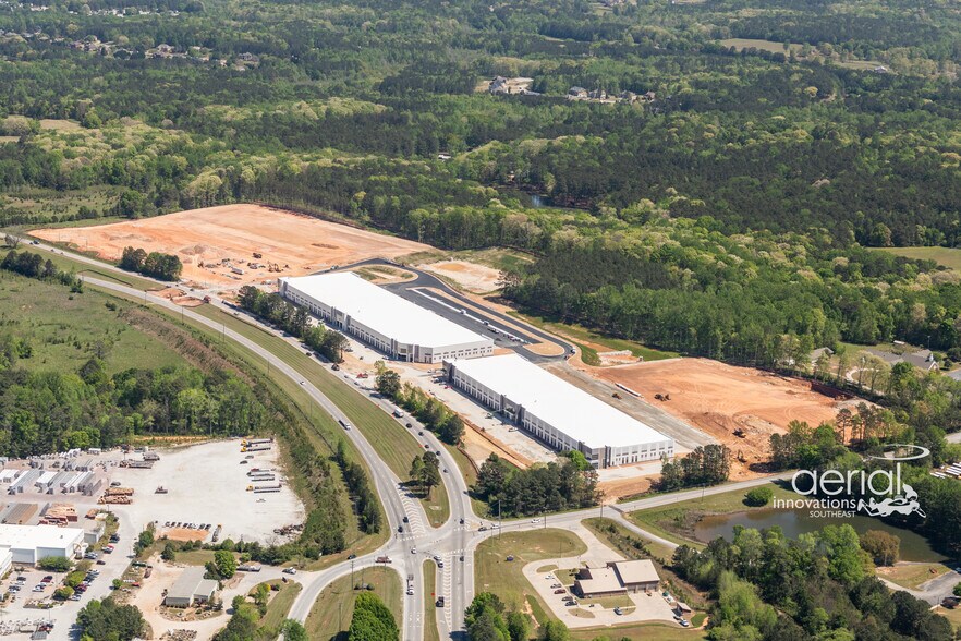 More Photos Of Greenway Commerce Center, Tyrone Unknown For Lease