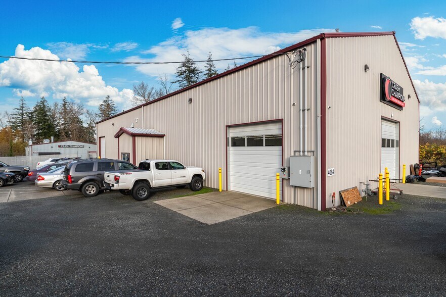 More Photos Of 4084-4092 Pacific Hwy, Bellingham Auto Repair For Sale