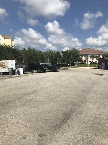 More Photos Of 270-272 Beth Stacey Blvd, Lehigh Acres Industrial For Sale