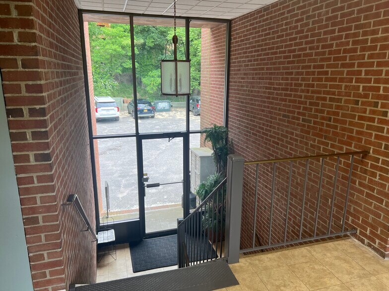 More Photos Of 2042 N Country Rd, Wading River Office For Lease