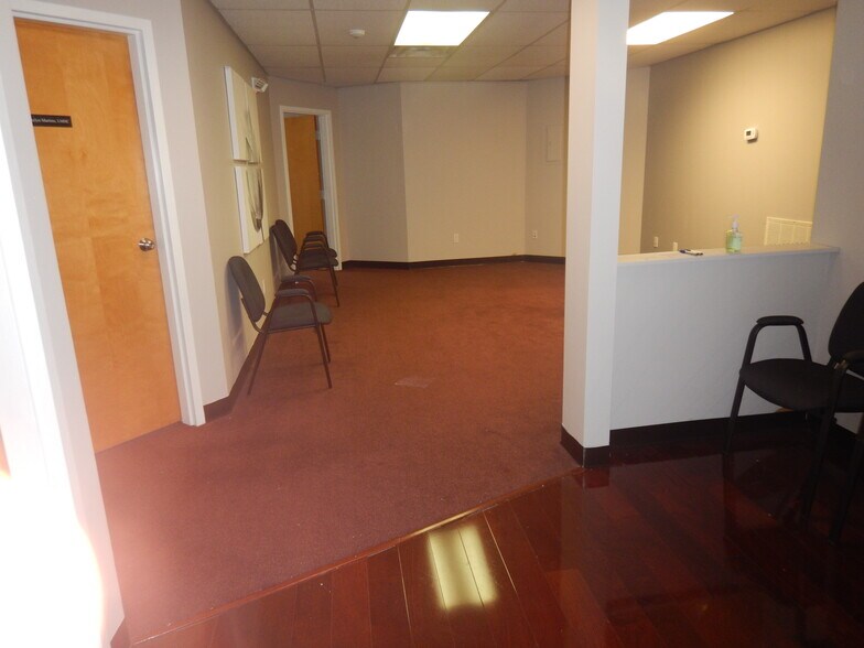 More Photos Of 200 Centerville Rd, Warwick Office Residential For Lease