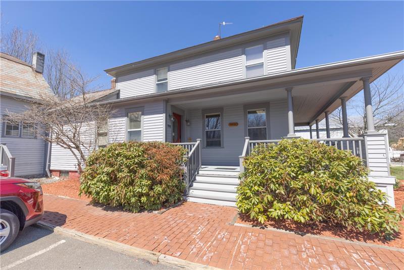 More Photos Of 376 College Hwy, Southampton Office For Lease