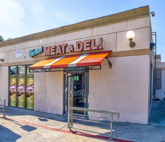 Primary Photo Of 5075 Hollywood Blvd, Los Angeles Restaurant For Lease