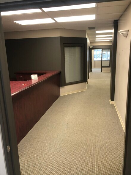 More Photos Of 65 Chippewa Rd, Sherwood Park Office For Sale
