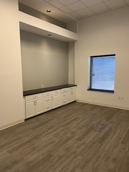 More Photos Of 7301-7307 Little River Tpke, Annandale Freestanding For Lease