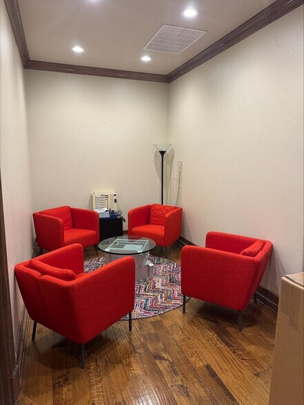 More Photos Of 1414 14th St, Plano Office For Lease