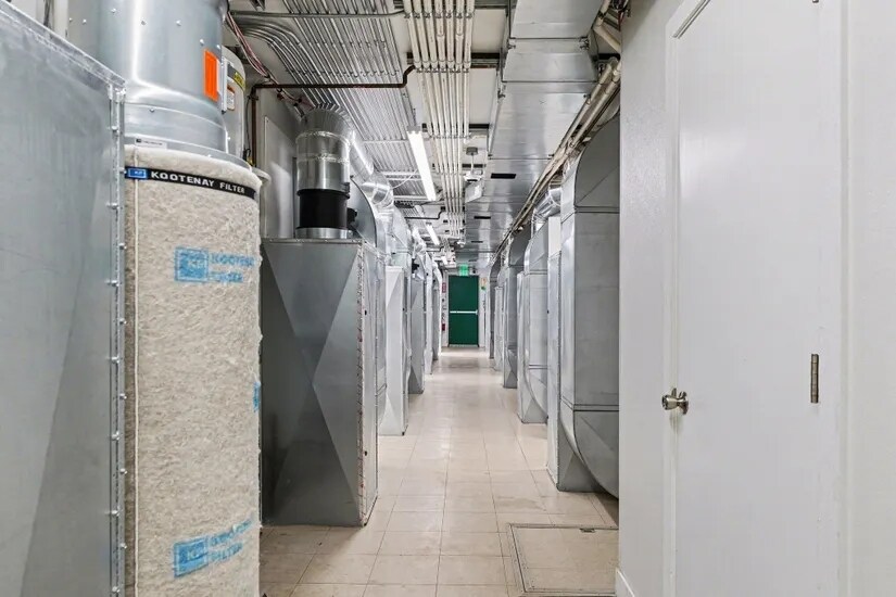 More Photos Of 206 E Park Dr, Kalkaska Warehouse For Sale