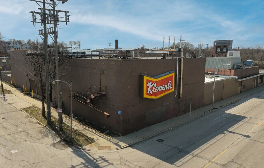 Primary Photo Of 207 E Lincoln Ave, Milwaukee Manufacturing For Sale