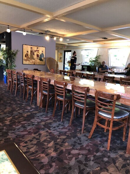 More Photos Of 702 S Dixie Hwy, Muldraugh Restaurant For Sale