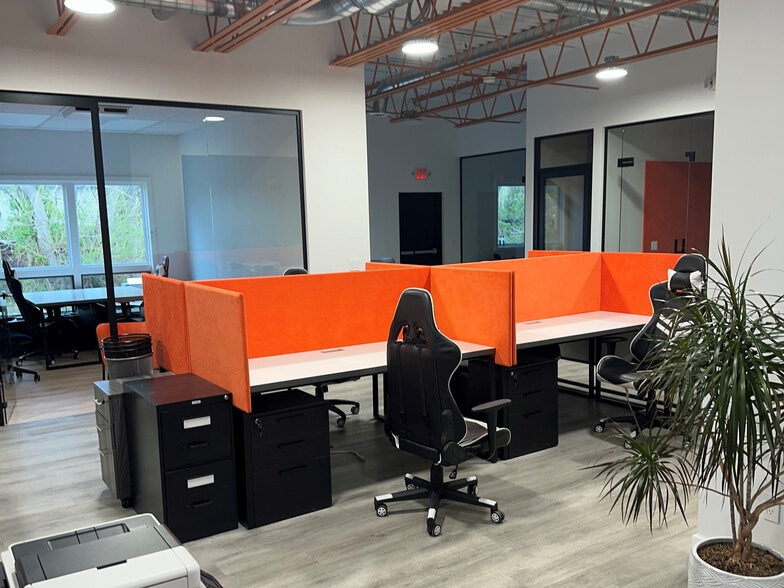 More Photos Of 171 Railroad Dr, Warminster Manufacturing For Sale