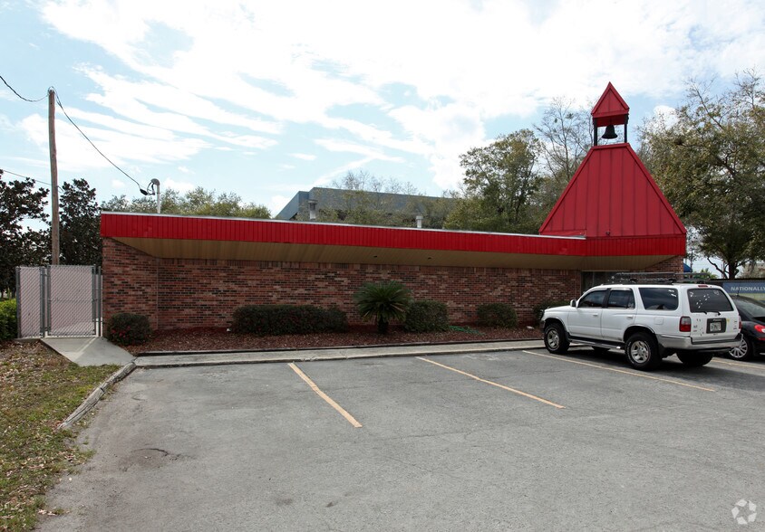 More Photos Of 940 S Winter Park Dr, Casselberry General Retail For Sale