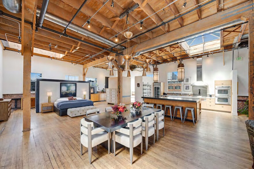 More Photos Of 308-310 7th St, San Francisco Loft Creative Space For Sale