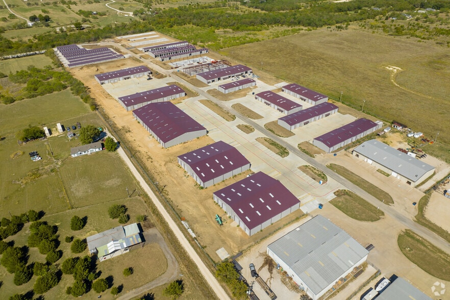 More Photos Of 4580 J D Mouser Pky, Alvarado Unknown For Lease