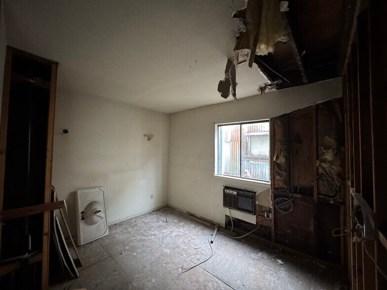 More Photos Of 20 Main St, Isleton Hospitality For Sale