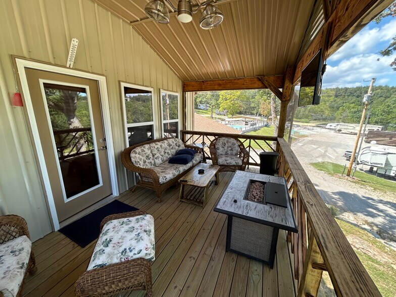 More Photos Of 141 County Road 851, Elizabeth Hotel For Sale