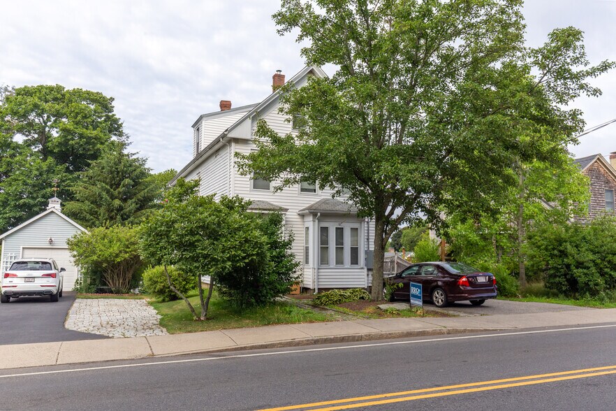More Photos Of 211 Court St, Plymouth Apartments For Sale