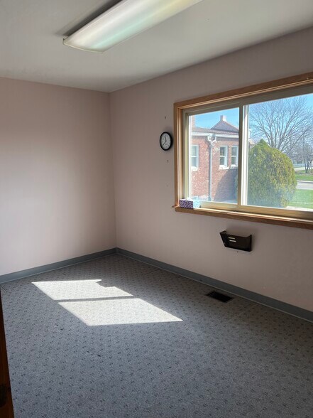 More Photos Of 4494 Morrish Rd, Swartz Creek Daycare Center For Sale