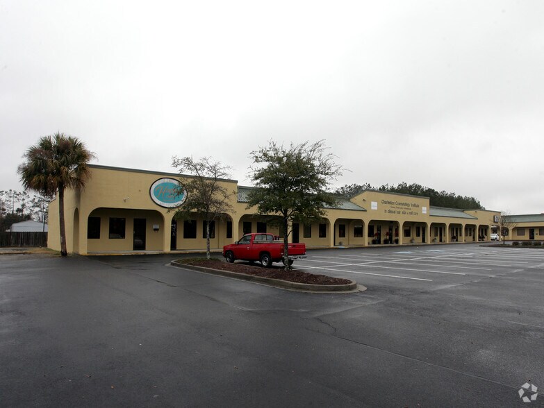 More Photos Of 8486 Dorchester Rd, Charleston Unknown For Lease