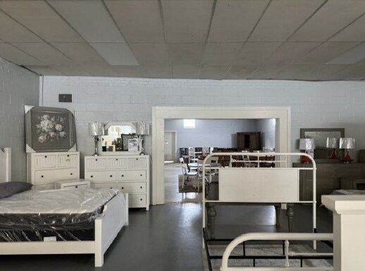 More Photos Of 425 W Main St, Senatobia Freestanding For Sale