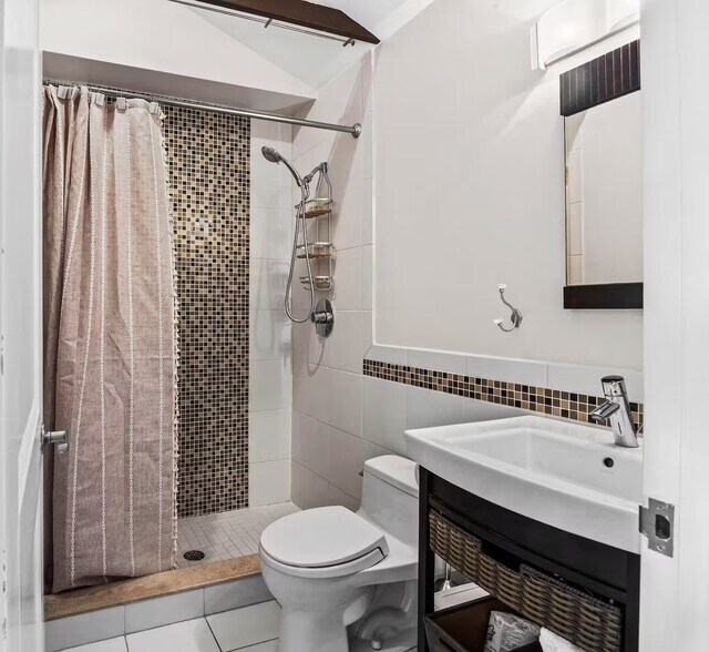 More Photos Of 3062 Beach Blvd S, Gulfport Freestanding For Sale