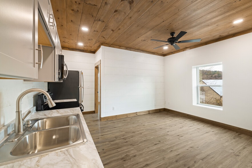 More Photos Of 60 Chat A While, Morganton Religious Facility For Sale