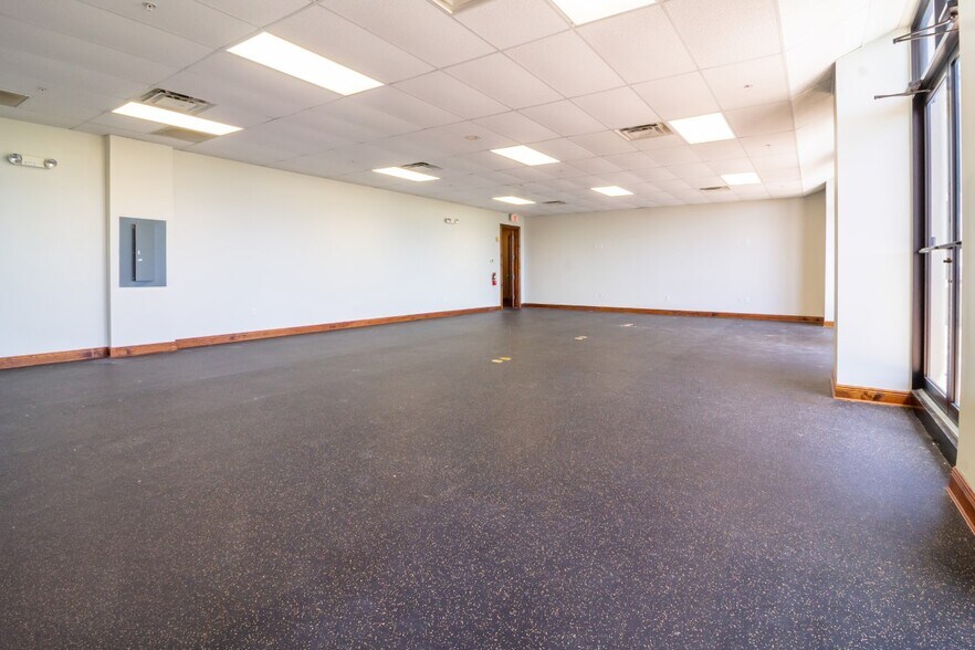 More Photos Of 4300 S Highway 27, Clermont Storefront Retail Office For Lease